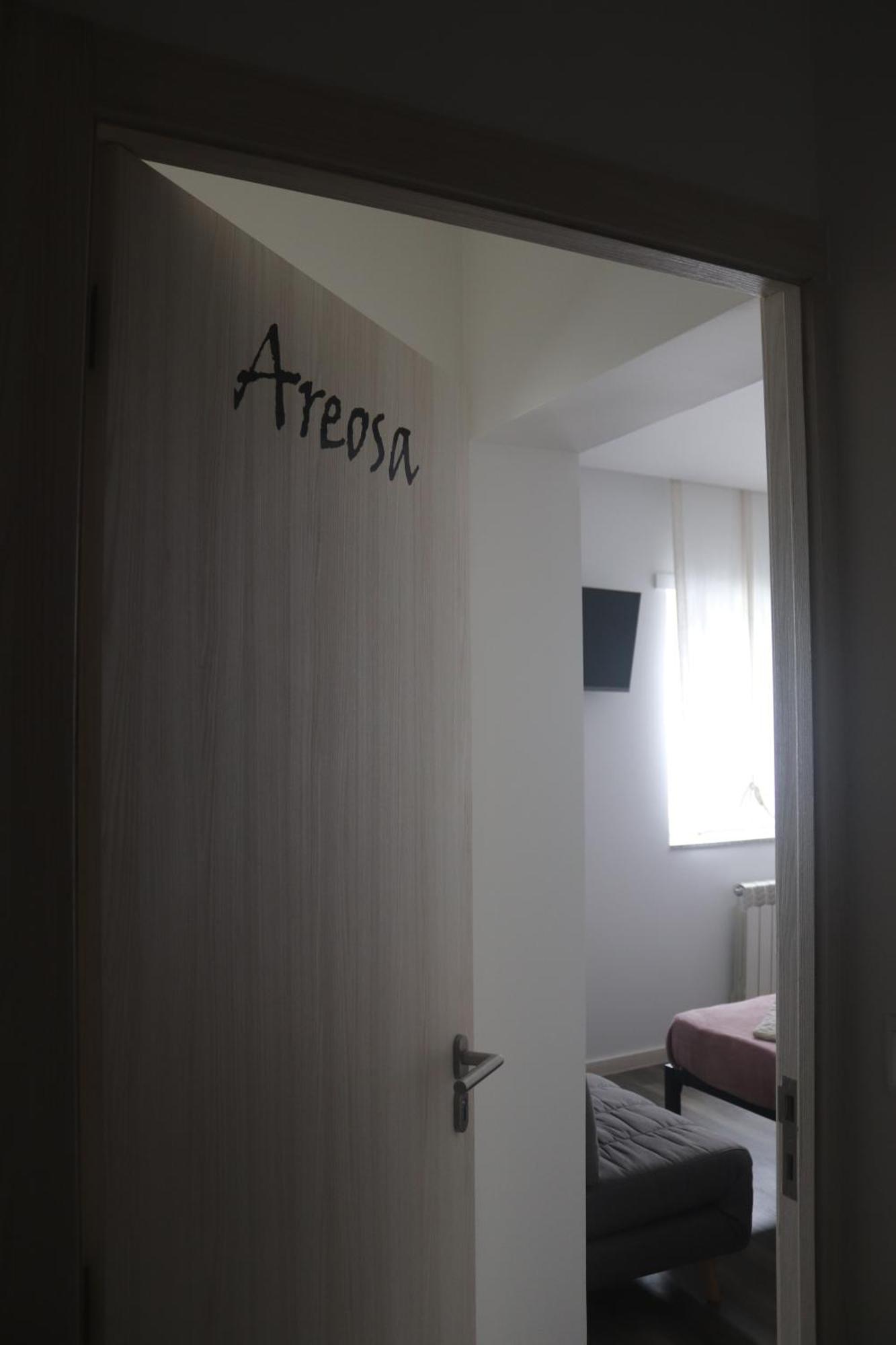 The Spot Ofir Hostel Esposende Exterior photo